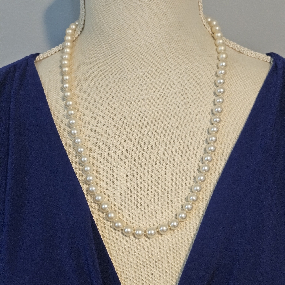 Vintage WLIND Gold and Pearl Necklace